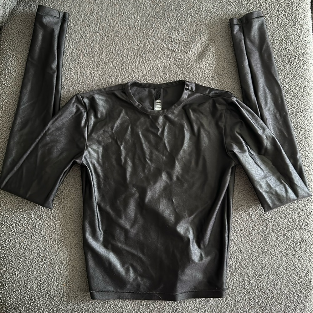 SKIMS Long sleeve black top
